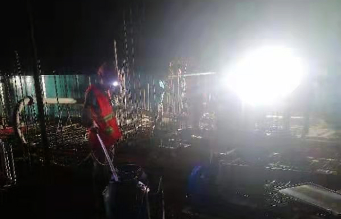 1614333732194133.jpg 小 元江高橋小區二期項目春節后復工復產(chǎn)后第一塊混凝土澆筑3.jpg