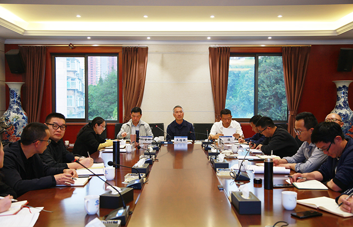 1617983126399944.jpg 領(lǐng)導小.jpg