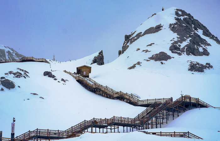 （小圖）丁娜：雪山白馬 星河長(cháng)明3.jpg