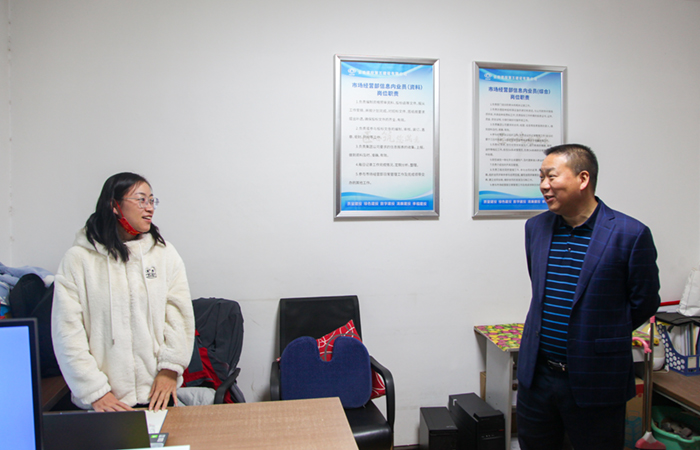 1670412492716568.jpg (小圖)董事長(cháng)調研4.jpg